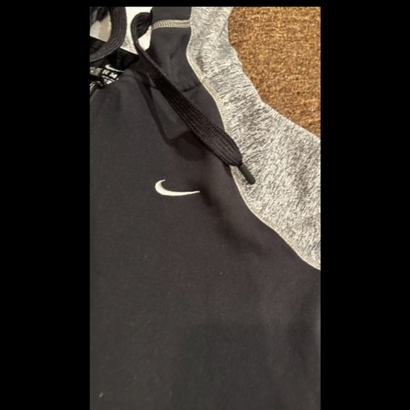 Therma fit Nike boys zip sweatshirt lightweight jacket casual warm hoodie EUC - Picture 2 of 6